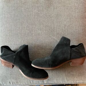 Sam Edelman Black Suede Ankle Booties. Size 10